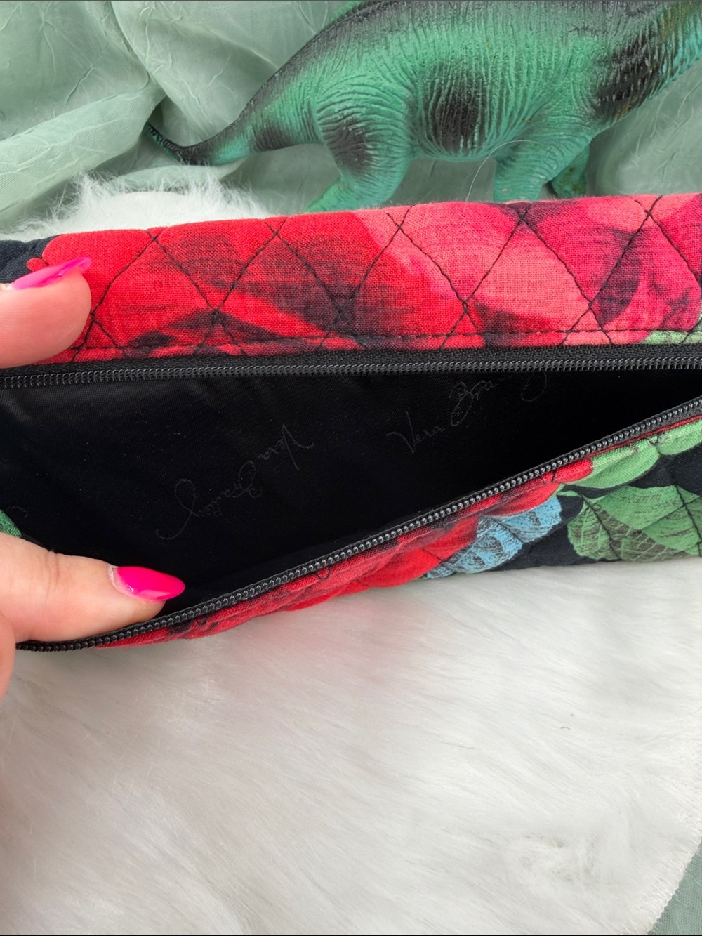Vera Bradley Quilted Trifold Wallet in Havana Rose | Magnetic Closure - Picture 4 of 8